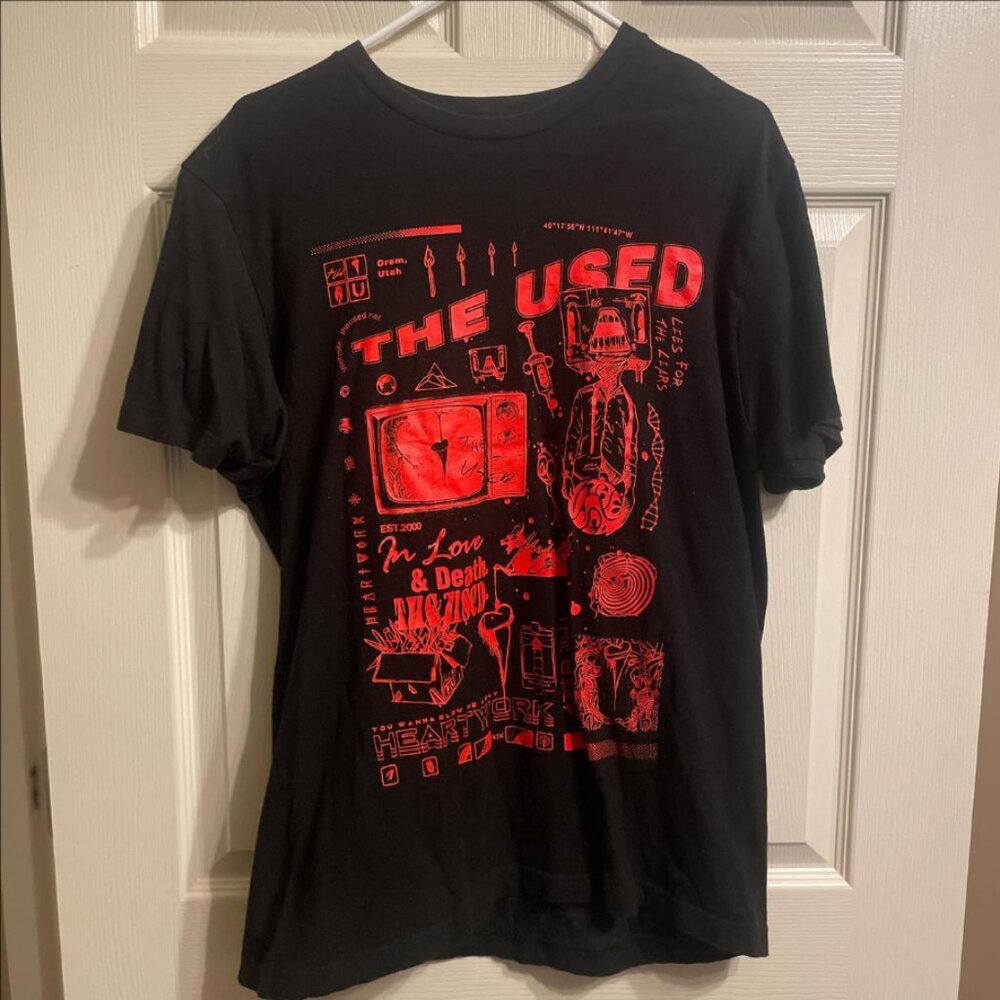 Tultex Men's Black and Red T-shirt